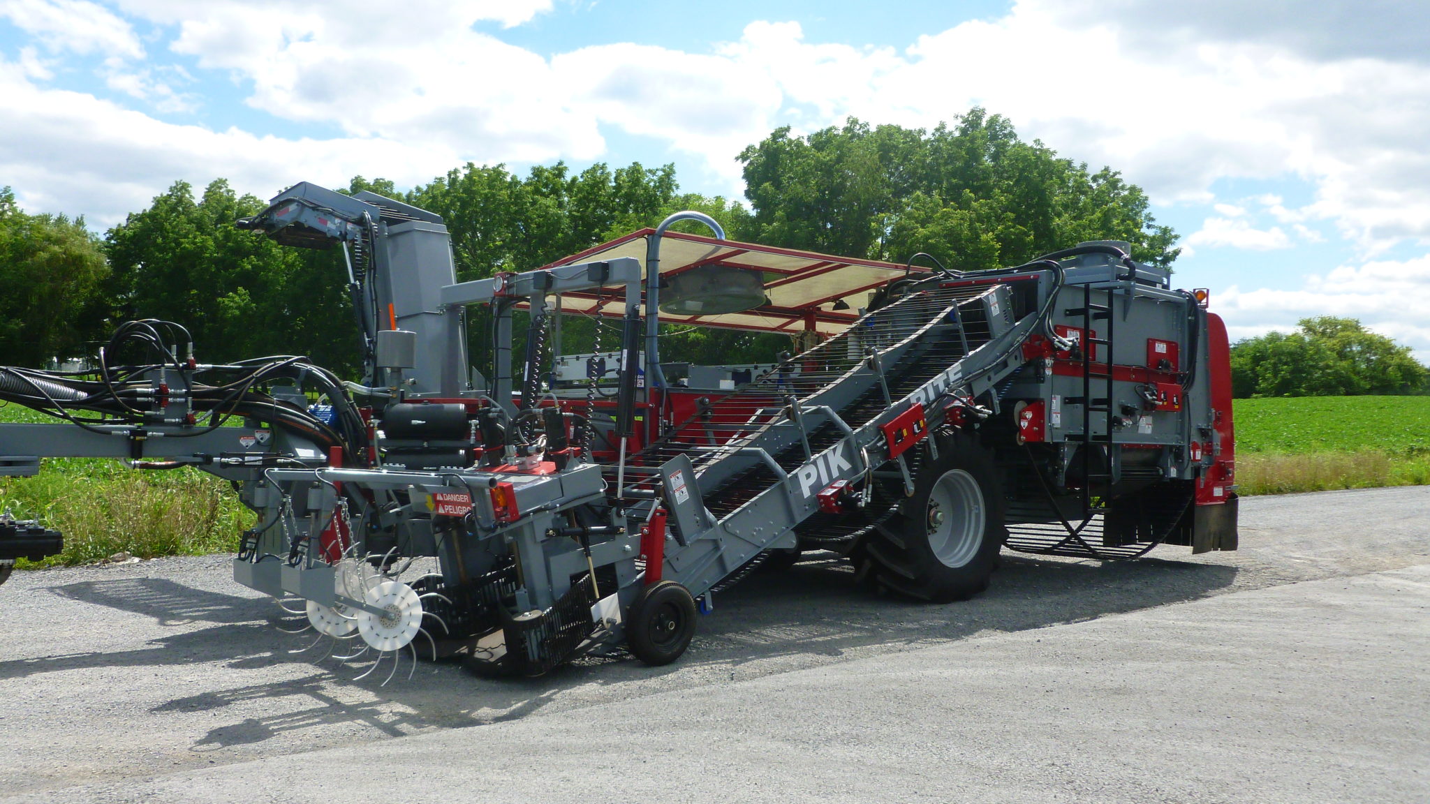 240 Tomato Harvester1 Pik Rite